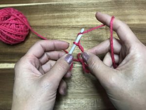 Crochet-Translator-Left-Handed-Chain-Stitch-Step-5