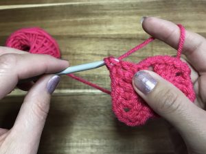 Crochet-Translator-Left-Handed-US-Double-Crochet-Step-11